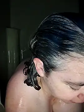 Snapshot of GraceHenderson chatting on October 2025 04:52:01 PM GraceHenderson online show from October 2025 04:52:01 PM