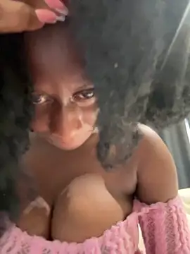 Roxiexx online show from February 2026 01:43:01 PM