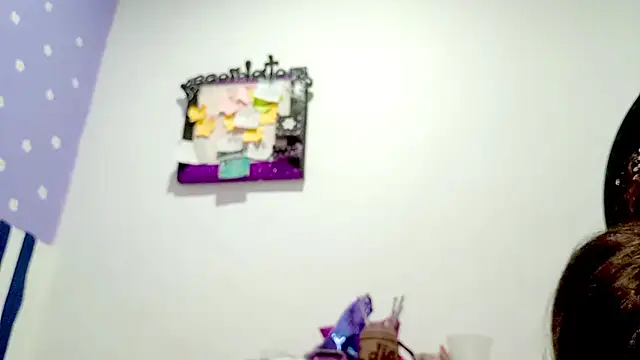 Snapshot of PetiteIvoryQueen19 chatting on February 2026 03:29:02 AM PetiteIvoryQueen19 online show from February 2026 03:29:02 AM