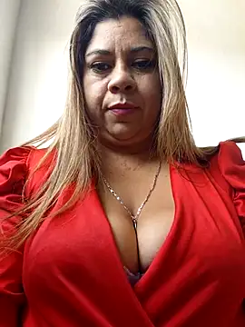 Laura-Hernandez online show from February 2026 02:00:02 PM