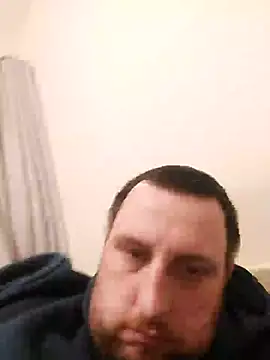 Snapshot of HE-M123 chatting on December 2024 08:25:02 PM HE-M123 online show from December 2024 08:25:02 PM