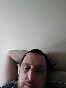 Snapshot of HE-M123 chatting on February 2025 12:27:02 PM HE-M123 online show from February 2025 12:27:02 PM