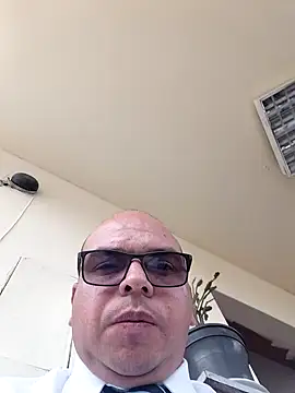 Camilo-31RI online show from July 2026 04:35:02 PM