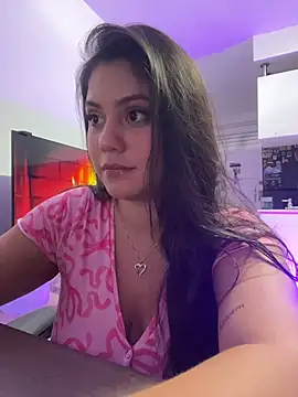 Snapshot of pamelajons_ chatting on November 2025 01:07:02 AM pamelajons online show from November 2025 01:07:02 AM