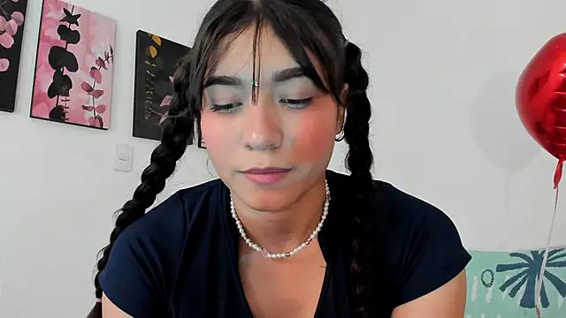 Snapshot of Maia_W10 chatting on February 2025 12:27:02 AM Maia W10 online show from February 2025 12:27:02 AM