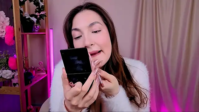 Snapshot of MelissaLovvv chatting on October 2025 07:39:02 AM MelissaLovvv online show from October 2025 07:39:02 AM