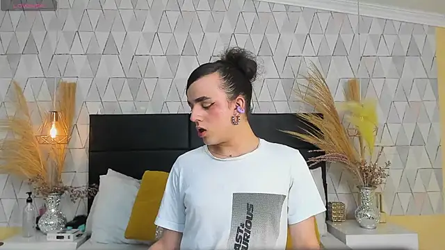 JustinePerry online show from March 2026 03:20:01 AM