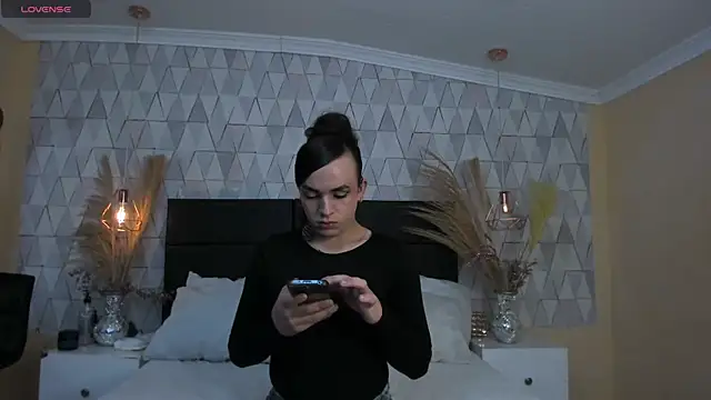 JustinePerry online show from March 2026 04:13:02 AM