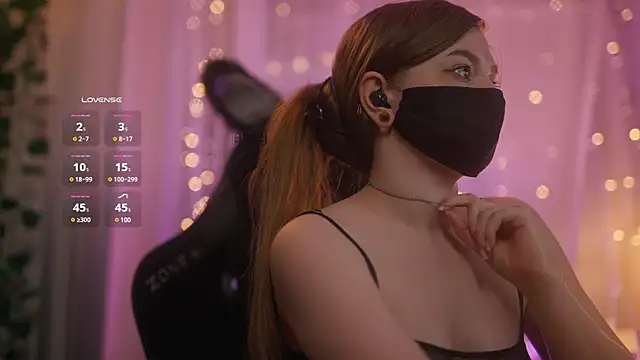 Snapshot of aarimass chatting on February 2025 09:47:01 PM aarimass online show from February 2025 09:47:01 PM