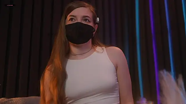 Snapshot of aarimass chatting on March 2025 02:13:02 PM aarimass online show from March 2025 02:13:02 PM