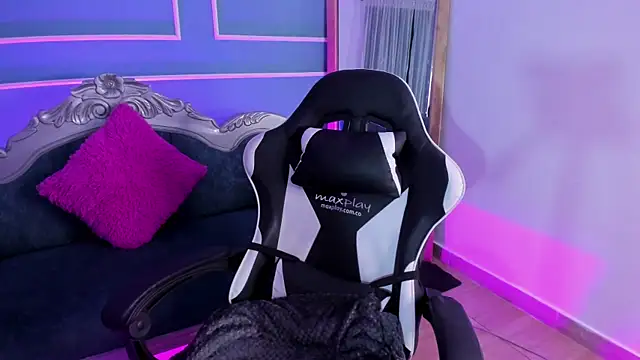 Snapshot of Red_star8 chatting on November 2025 11:21:02 AM Red star8 online show from November 2025 11:21:02 AM