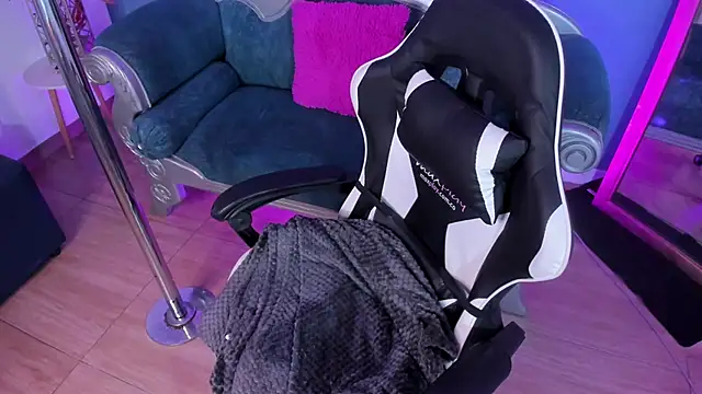 Snapshot of Red_star8 chatting on November 2025 11:19:01 AM Red star8 online show from November 2025 11:19:01 AM