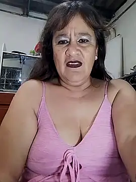 Snapshot of DirtyStefaniax chatting on October 2025 06:18:02 PM DirtyStefaniax online show from October 2025 06:18:02 PM