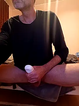 BesterJunge45 online show from November 2025 07:34:02 AM