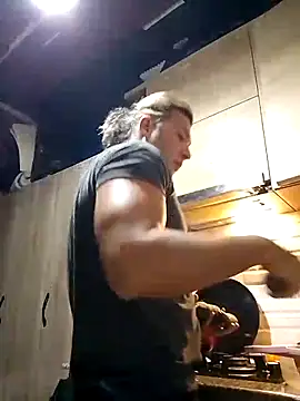 Lovely milk online show from December 2025 10:16:02 PM