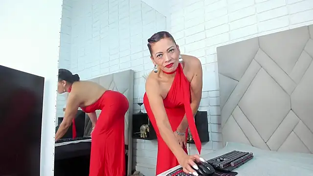 Kasandra Gomez online show from November 2025 12:38:01 PM