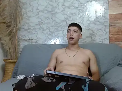 aaron antonella mds online show from October 2025 08:42:01 PM