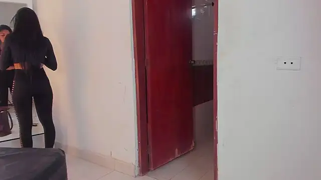 Snapshot of Alhana_pulido chatting on February 2025 07:19:02 PM Alhana pulido online show from February 2025 07:19:02 PM