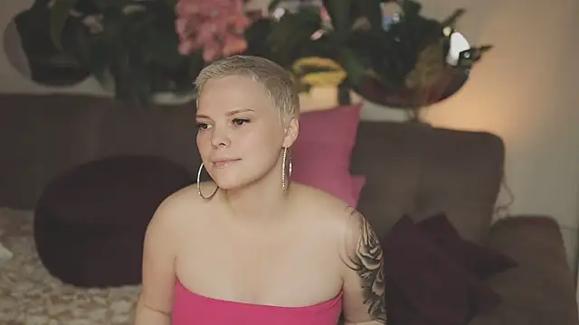 LikaBerry1 online show from October 2025 02:34:02 AM