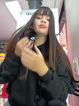 angel natural online show from November 2025 06:30:02 PM