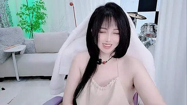 Snapshot of Vaness-a chatting on December 2025 01:51:01 PM Vaness-a online show from December 2025 01:51:01 PM