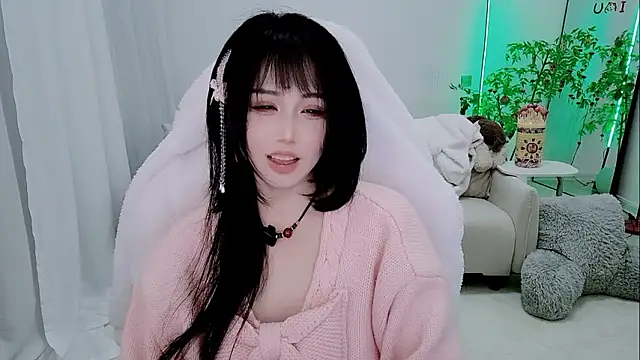 Snapshot of Vaness-a chatting on February 2026 02:12:02 PM Vaness-a online show from February 2026 02:12:02 PM