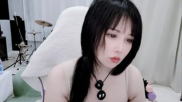 Snapshot of Vaness-a chatting on June 2026 05:54:02 AM Vaness-a online show from June 2026 05:54:02 AM