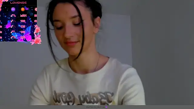 Snapshot of tayakayan chatting on January 2025 05:30:01 AM tayakayan online show from January 2025 05:30:01 AM