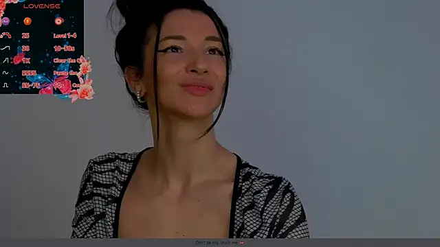 Snapshot of tayakayan chatting on January 2025 05:27:01 AM tayakayan online show from January 2025 05:27:01 AM