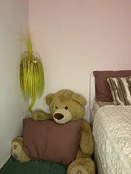 Snapshot of tayakayan chatting on March 2025 03:43:01 AM tayakayan online show from March 2025 03:43:01 AM