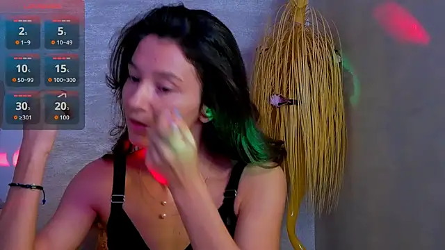 Snapshot of tayakayan chatting on November 2025 09:35:01 AM tayakayan online show from November 2025 09:35:01 AM