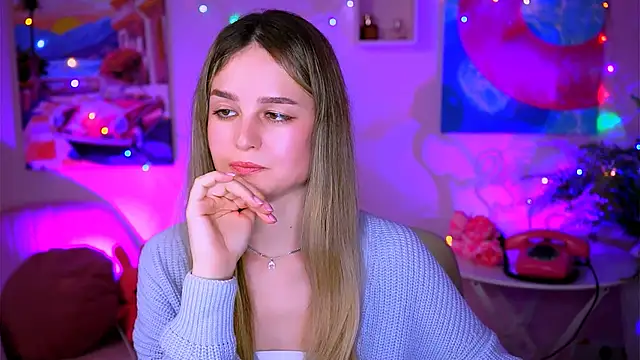 Snapshot of DeboraLarson chatting on February 2025 09:47:02 AM DeboraLarson online show from February 2025 09:47:02 AM