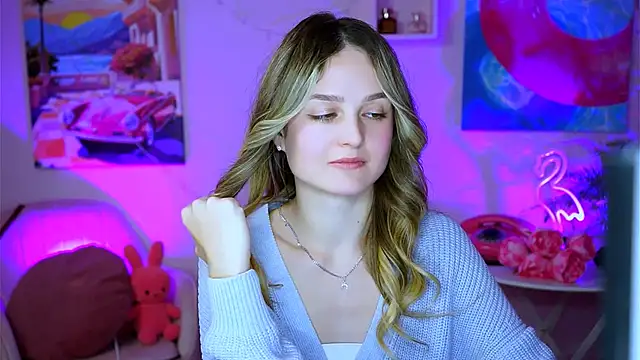 Snapshot of DeboraLarson chatting on February 2025 06:47:02 PM DeboraLarson online show from February 2025 06:47:02 PM