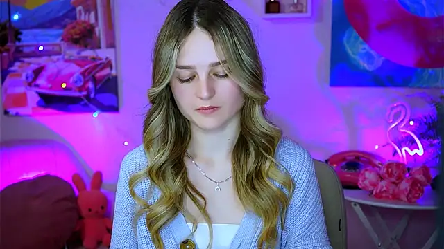 Snapshot of DeboraLarson chatting on February 2025 09:49:02 PM DeboraLarson online show from February 2025 09:49:02 PM