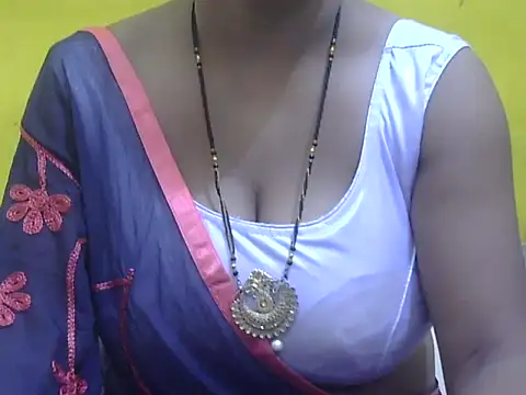 Snapshot of HOT-SEEMAA chatting on May 2026 05:34:02 PM HOT-SEEMAA online show from May 2026 05:34:02 PM