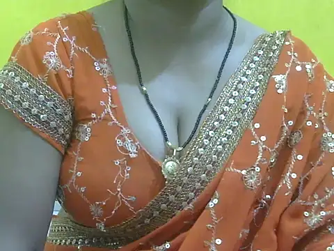 Snapshot of HOT-SEEMAA chatting on June 2026 07:40:02 PM HOT-SEEMAA online show from June 2026 07:40:02 PM