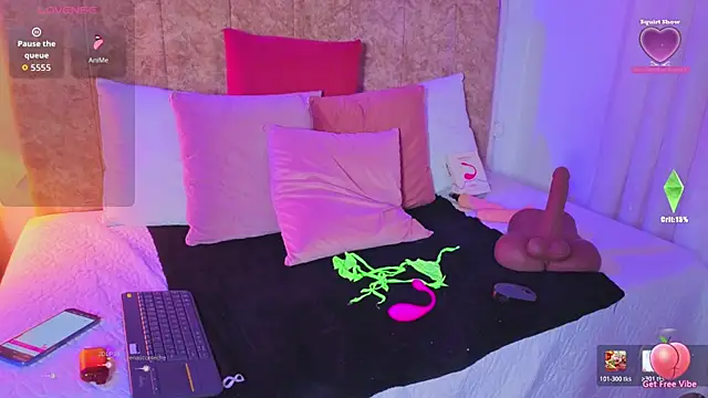 ashley  foxx  online show from June 2026 02:33:01 PM