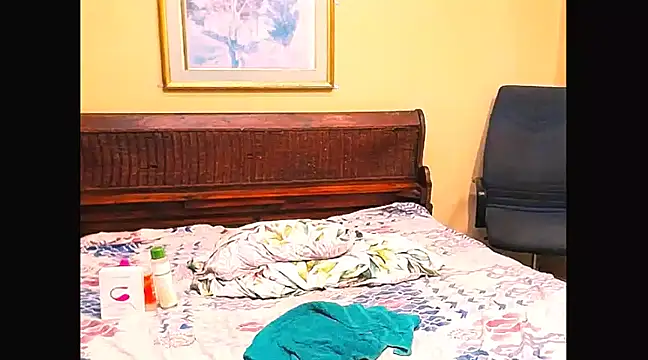 Snapshot of veronica1xxx chatting on January 2025 02:18:01 AM veronica1xxx online show from January 2025 02:18:01 AM