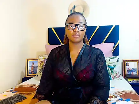 Snapshot of veronica1xxx chatting on November 2025 07:52:02 PM veronica1xxx online show from November 2025 07:52:02 PM