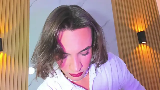 Snapshot of miss_Ari chatting on January 2025 07:10:02 PM miss Ari online show from January 2025 07:10:02 PM