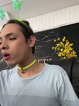 Snapshot of miss_Ari chatting on March 2025 05:28:02 PM miss Ari online show from March 2025 05:28:02 PM