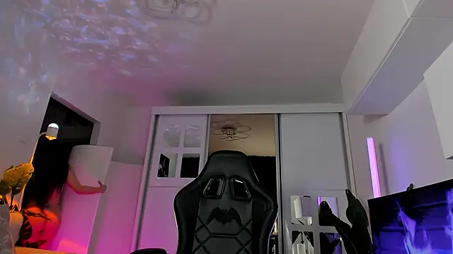 Ivy belle online show from November 2025 05:54:01 AM