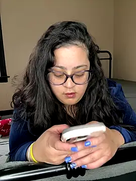 Snapshot of tillymarie34 chatting on November 2025 06:01:02 PM tillymarie34 online show from November 2025 06:01:02 PM