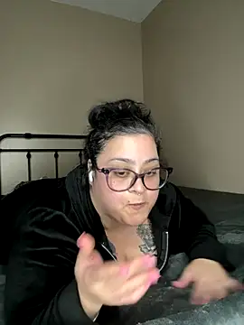 Snapshot of tillymarie34 chatting on November 2025 02:47:02 AM tillymarie34 online show from November 2025 02:47:02 AM