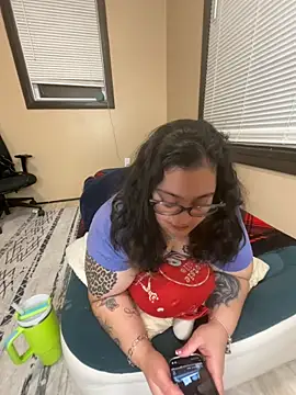 tillymarie34 online show from February 2026 12:53:01 AM