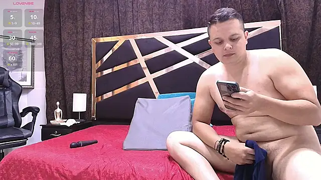 tiffanyandClark online show from February 2026 11:31:02 PM