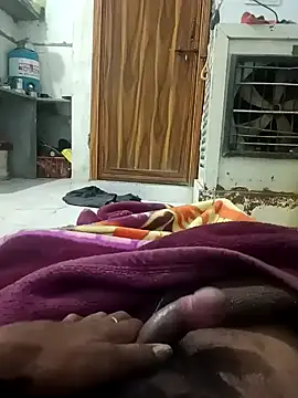 Snapshot of pintuS40 chatting on January 2025 10:11:02 PM pintuS40 online show from January 2025 10:11:02 PM