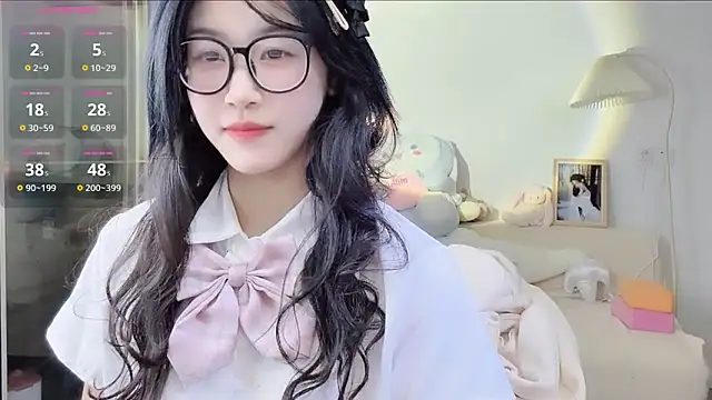 Luminous163 online show from October 2025 11:43:02 AM