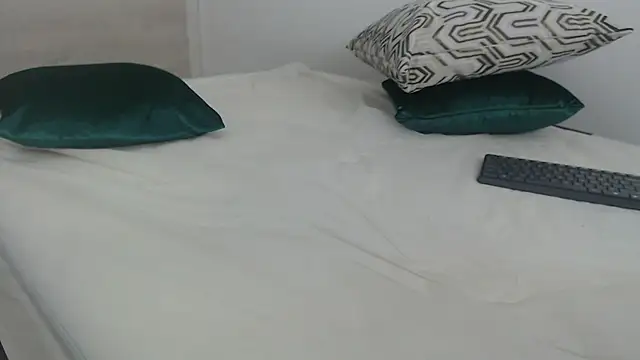 Snapshot of sussy_leon chatting on December 2024 07:09:02 PM sussy leon online show from December 2024 07:09:02 PM