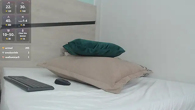 Snapshot of sussy_leon chatting on March 2025 04:14:02 PM sussy leon online show from March 2025 04:14:02 PM